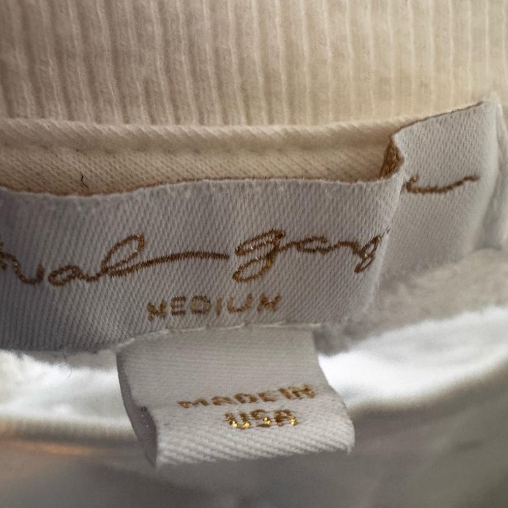 Spiritual Gangster White Sweater with Heart Detail. Medium - Picture 3 of 3